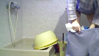 I set the home sex cam and caught my girlfriend pissing